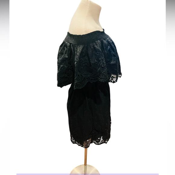 Abercrombie Fitch Black Lace Eyelet Off Shoulder Polyester Romper Size S - Picture 4 of 7